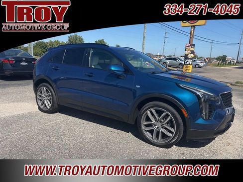 Used 2019 Cadillac XT4 Sport image 3