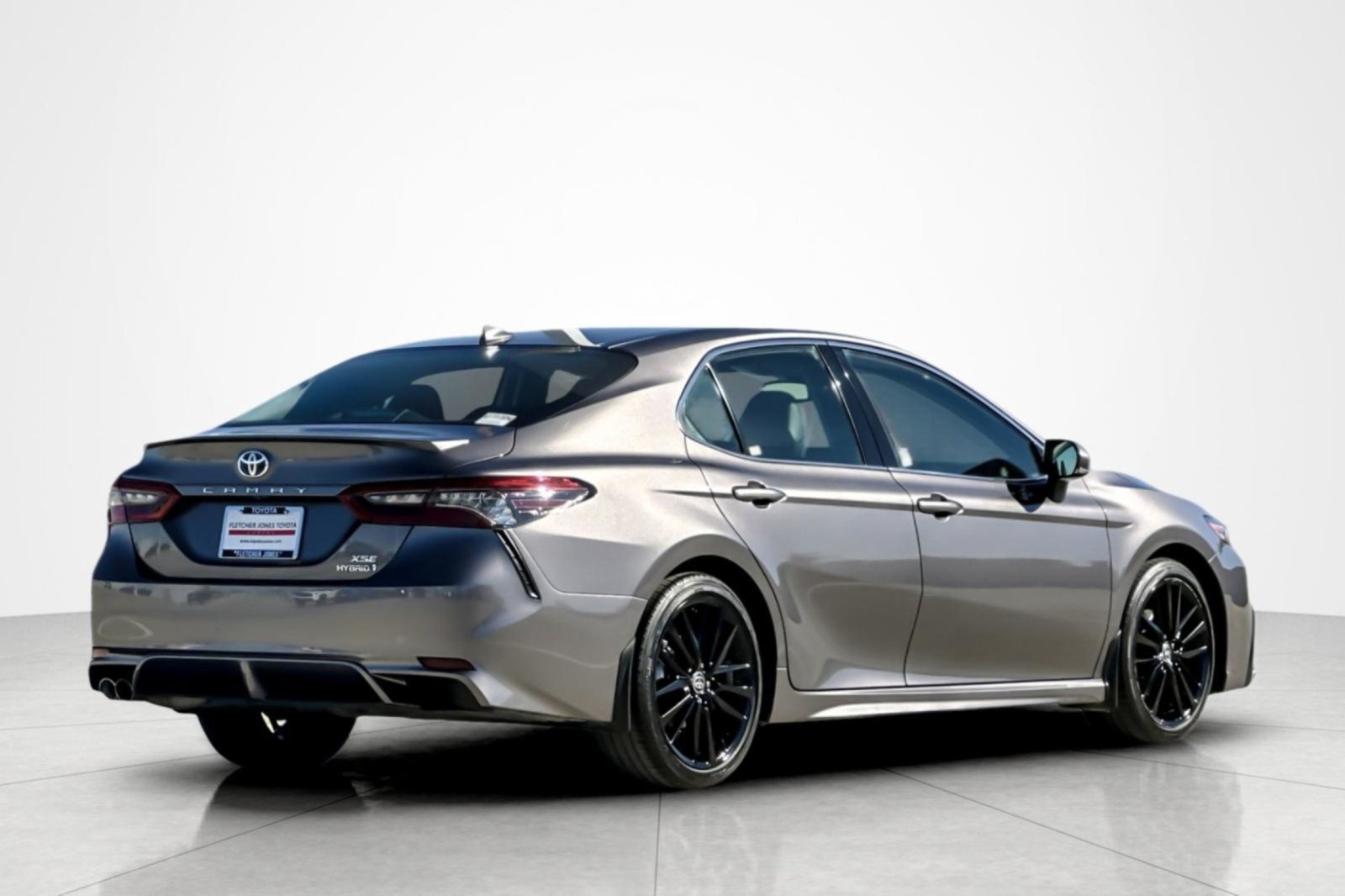 Certified 2023 Toyota Camry XSE w/ Cold Weather Package FWD image 5