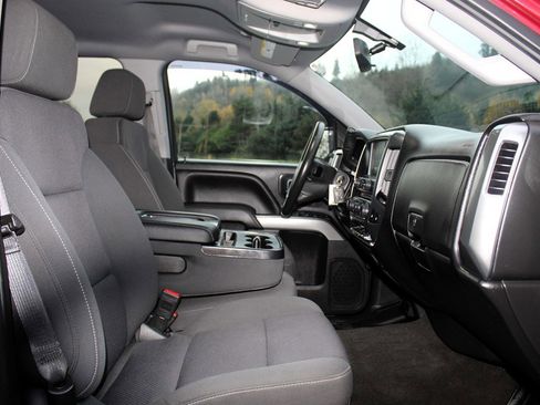 Used 2018 Chevrolet Silverado 1500 LT w/ All Star Edition image 18