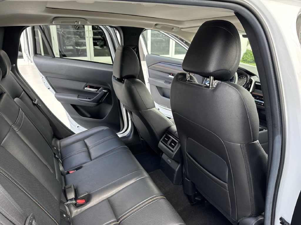 Used 2025 MAZDA CX-50 AWD 2.5 S w/ Premium Plus Pkg image 33