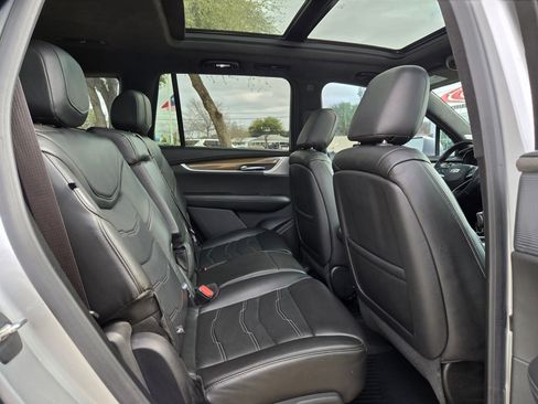 Certified 2020 Cadillac XT6 Sport w/ Platinum Package image 27