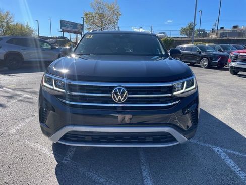 Used 2021 Volkswagen Atlas Cross Sport SEL Premium image 3