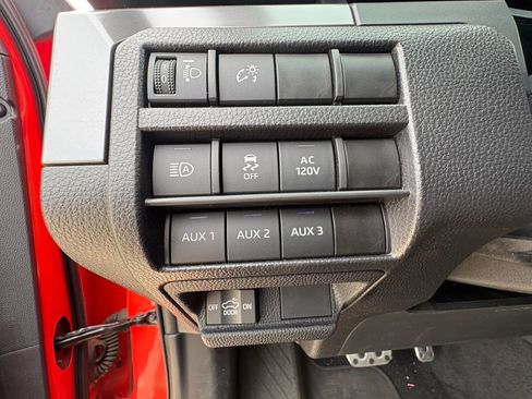 Used 2024 Toyota Tacoma TRD Sport w/ TRD Sport Upgrade Package image 19