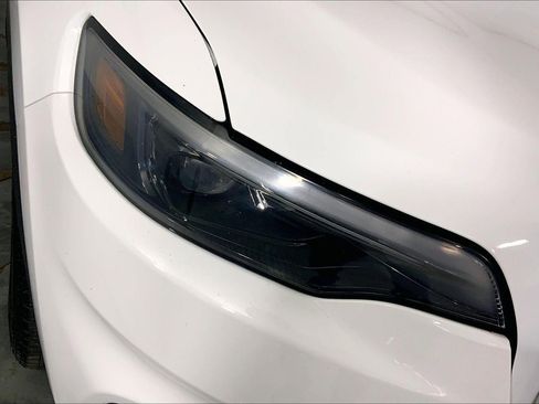 Used 2019 Jeep Cherokee Latitude Plus image 26