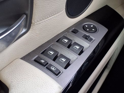 Used 2008 BMW 750Li image 10