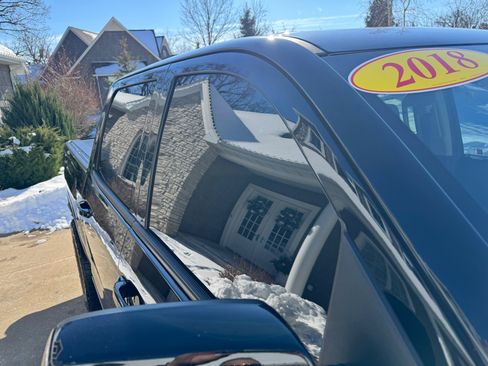 Used 2018 GMC Sierra 1500 SLT image 38