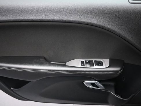 Used 2018 Dodge Challenger SXT w/ Super Sport Group (SS/T) image 10