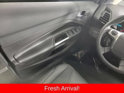 Used 2016 Ford Escape SE w/ SE Chrome Package FWD image 30