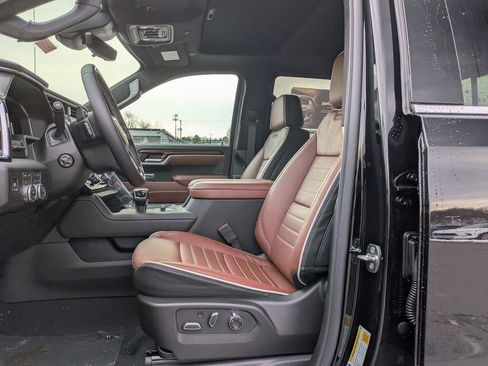 New 2026 GMC Sierra 1500 Denali Ultimate image 13