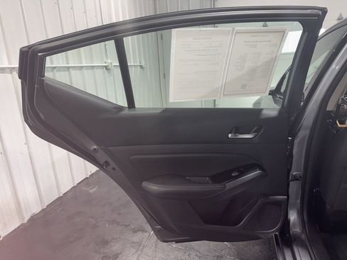 Used 2020 Nissan Altima 2.5 SV image 15