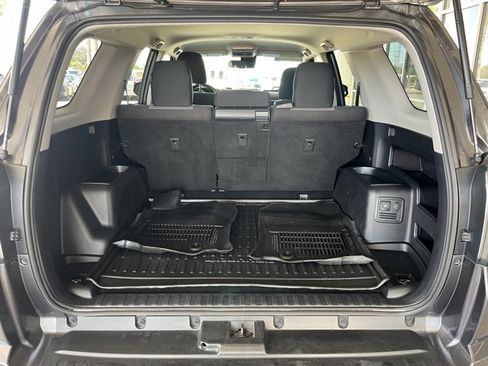 Used 2022 Toyota 4Runner SR5 AWD/4WD image 23