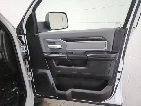 Used 2022 RAM 2500 Big Horn w/ Snow Chief Group AWD/4WD image 29