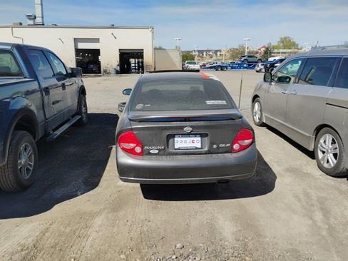 Used 2000 Nissan Maxima image 3