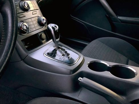 Used 2012 Hyundai Genesis 2.0T image 13