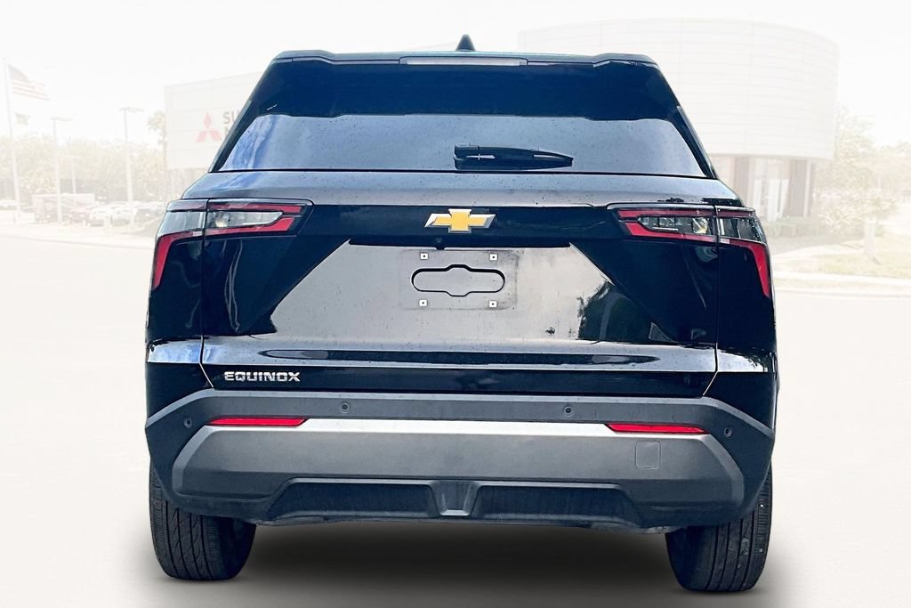 Used 2025 Chevrolet Equinox LT FWD image 5