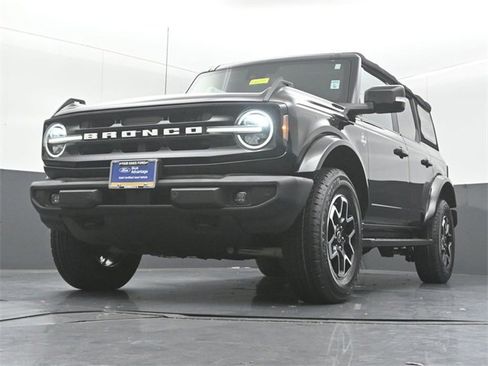 Certified 2022 Ford Bronco Outer Banks image 39
