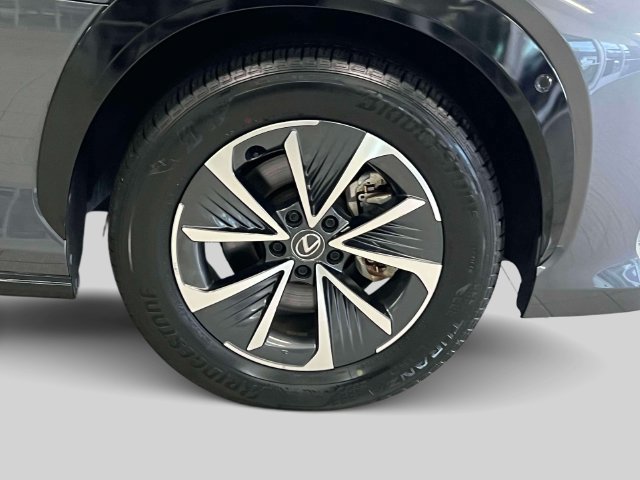 Certified 2023 Lexus RZ 450e Premium w/ Technology Package AWD/4WD image 9