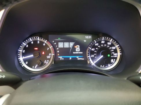 Used 2023 Toyota Highlander XLE FWD image 14