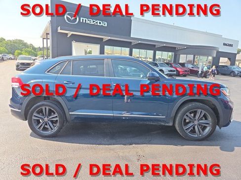 Used 2020 Volkswagen Atlas Cross Sport SE AWD/4WD image 6