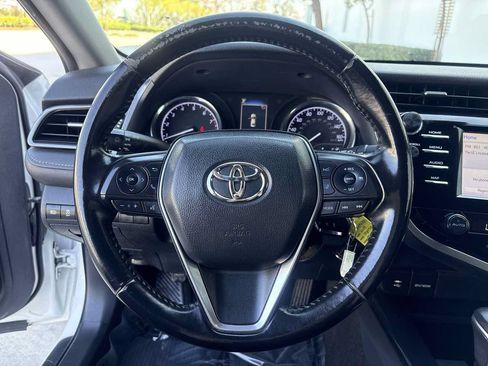 Used 2019 Toyota Camry SE w/ Carpet Mat Package FWD image 20