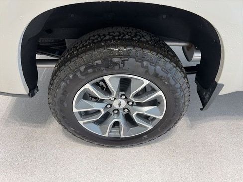 New 2026 Chevrolet Silverado 1500 RST AWD/4WD image 7