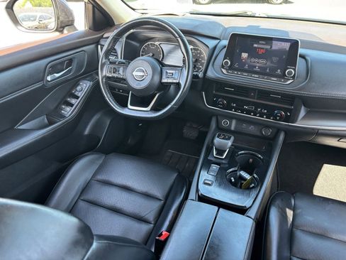 Certified 2023 Nissan Rogue SV w/ SV Premium B Package FWD image 14