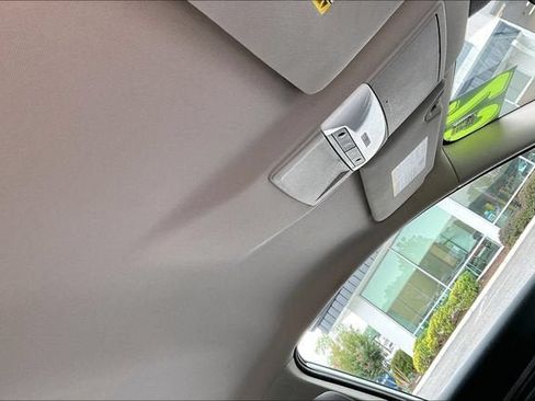 Used 2025 Nissan Altima 2.5 SV AWD/4WD image 17