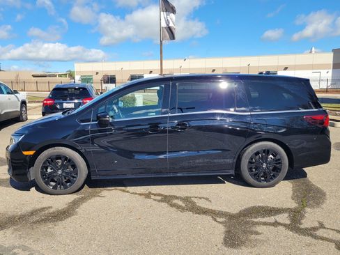 Used 2025 Honda Odyssey Sport-L image 7