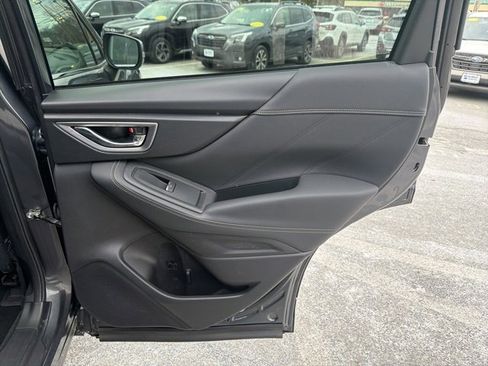 Used 2020 Subaru Forester Touring image 28