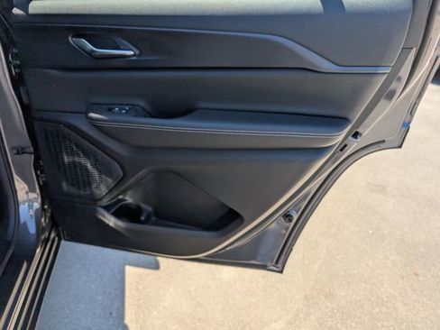 New 2026 Jeep Grand Cherokee L Laredo RWD image 29