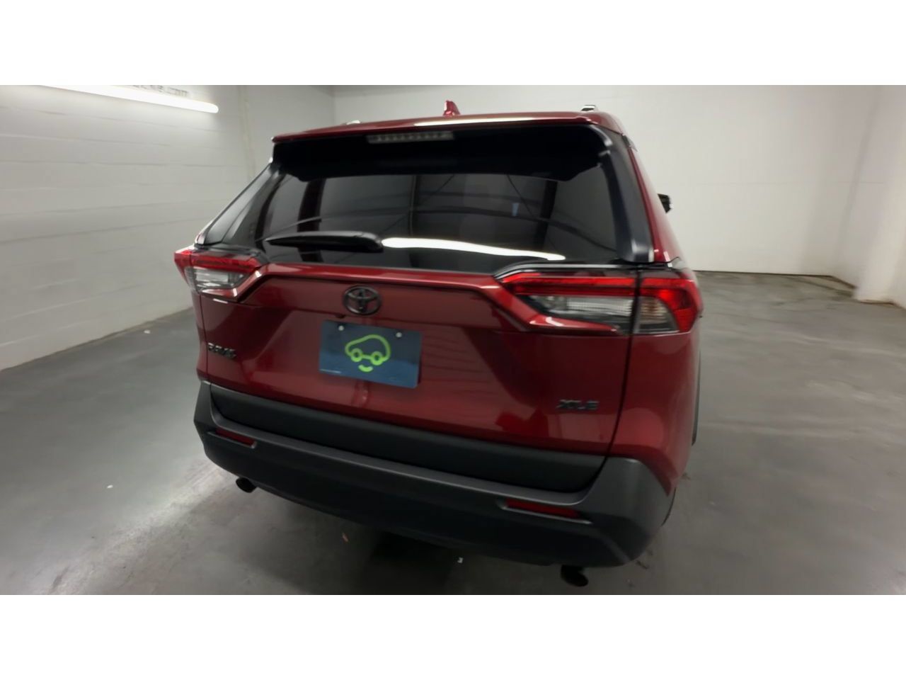 Used 2025 Toyota RAV4 XLE Premium FWD image 8