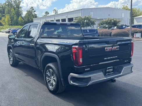 Used 2025 GMC Sierra 1500 SLT AWD/4WD image 7