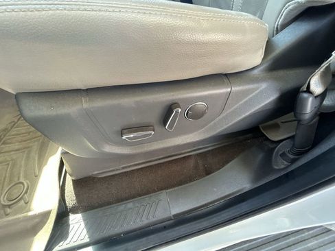 Used 2021 Ford Expedition Limited image 13