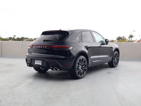 New 2026 Porsche Macan AWD/4WD image 9