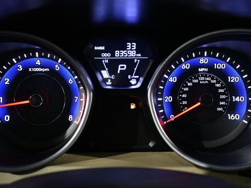 Used 2013 Hyundai Elantra GLS w/ Preferred Pkg image 25