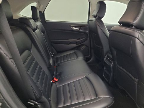 Used 2024 Ford Edge SEL image 19