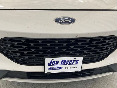 Used 2020 Ford Escape SE Sport image 26