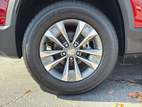 New 2026 Chevrolet Equinox LT image 32