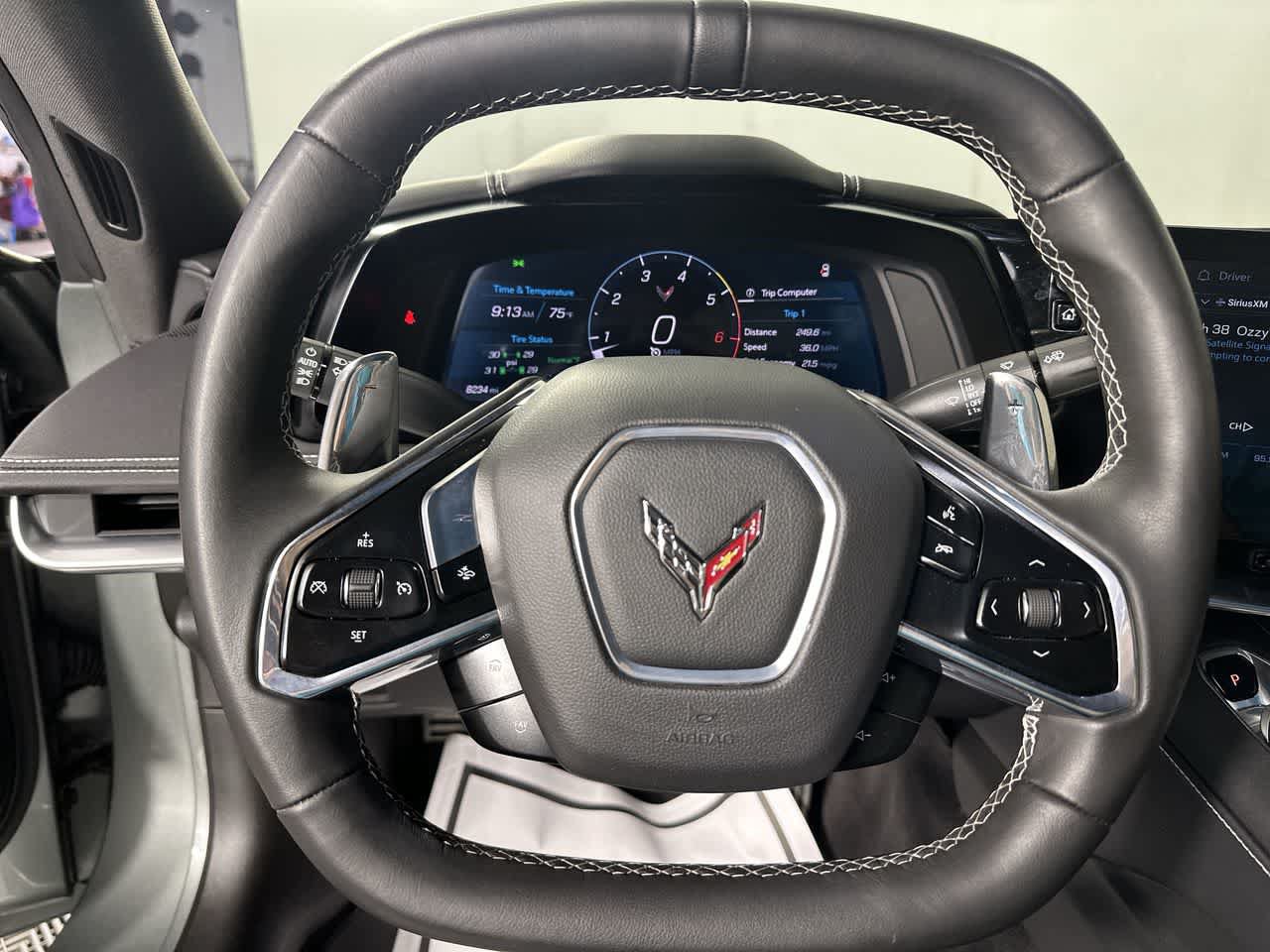 Used 2024 Chevrolet Corvette Stingray Coupe w/ 1LT RWD image 4