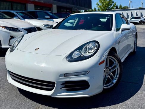 Used 2016 Porsche Panamera RWD image 1