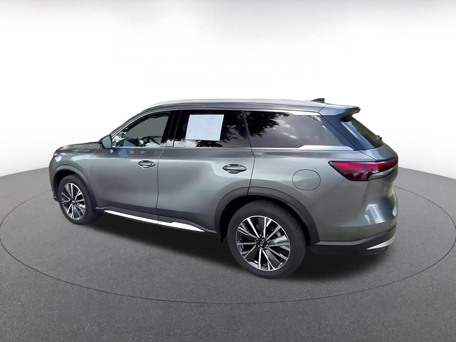 Used 2026 INFINITI QX60 Luxe FWD image 9