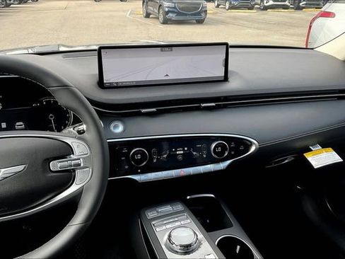 New 2025 Genesis GV70 2.5T image 7