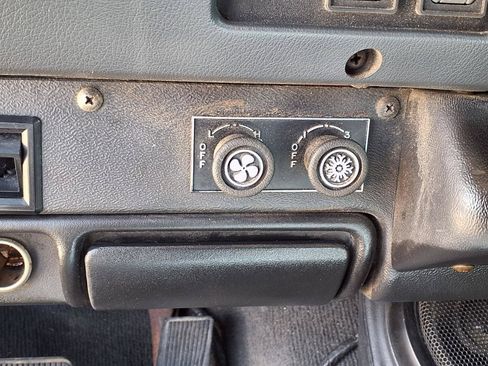 Used 1994 Jeep Wrangler S AWD/4WD image 23