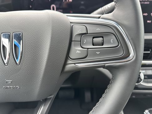Used 2024 Buick Envista Sport Touring image 19