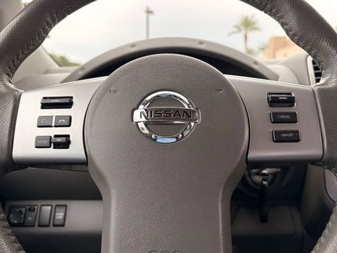 Used 2016 Nissan Frontier SL RWD image 14