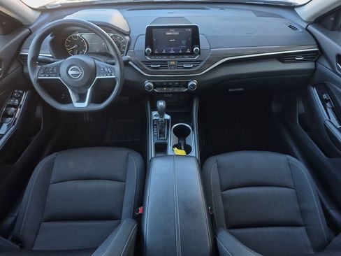 Used 2023 Nissan Altima 2.5 SV image 14