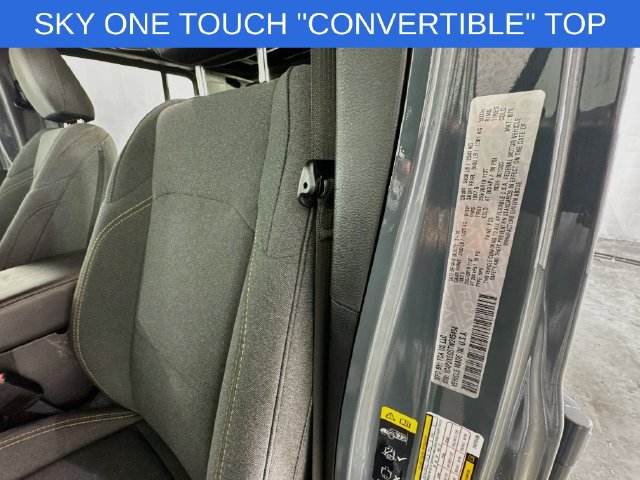 Used 2026 Jeep Wrangler Unlimited Sahara AWD/4WD image 31