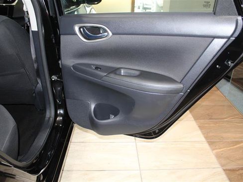 Used 2019 Nissan Sentra SV w/ Special Edition Package FWD image 26