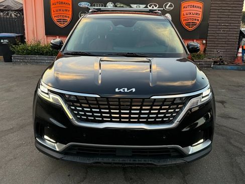 Used 2022 Kia Carnival SX FWD image 3