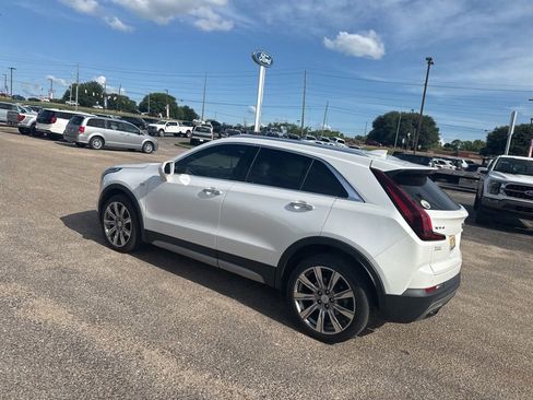 Used 2019 Cadillac XT4 Premium Luxury w/ Driver Assist Package FWD image 12